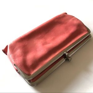 Hobo Pink Magnetic Large Wallet Lauren